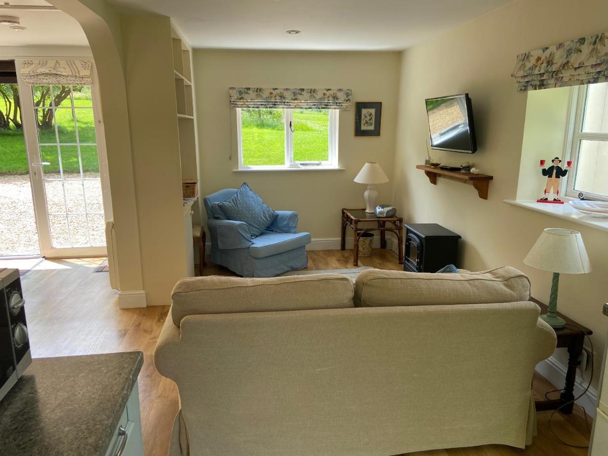 Oke Apple Cottage Shillingstone Exteriér fotografie